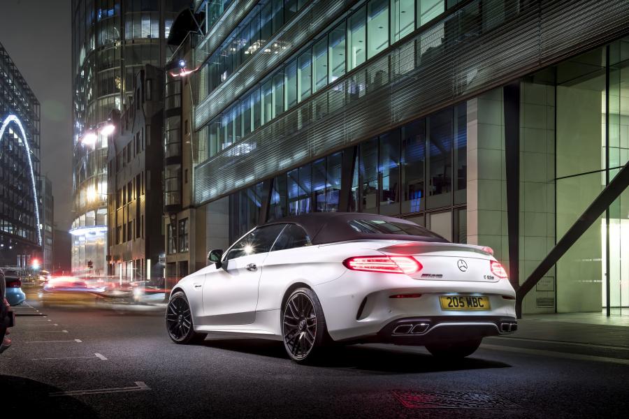  Mercedes-AMG C63 S Cabriolet 2016 года  (UK) (фото 28 из 30)